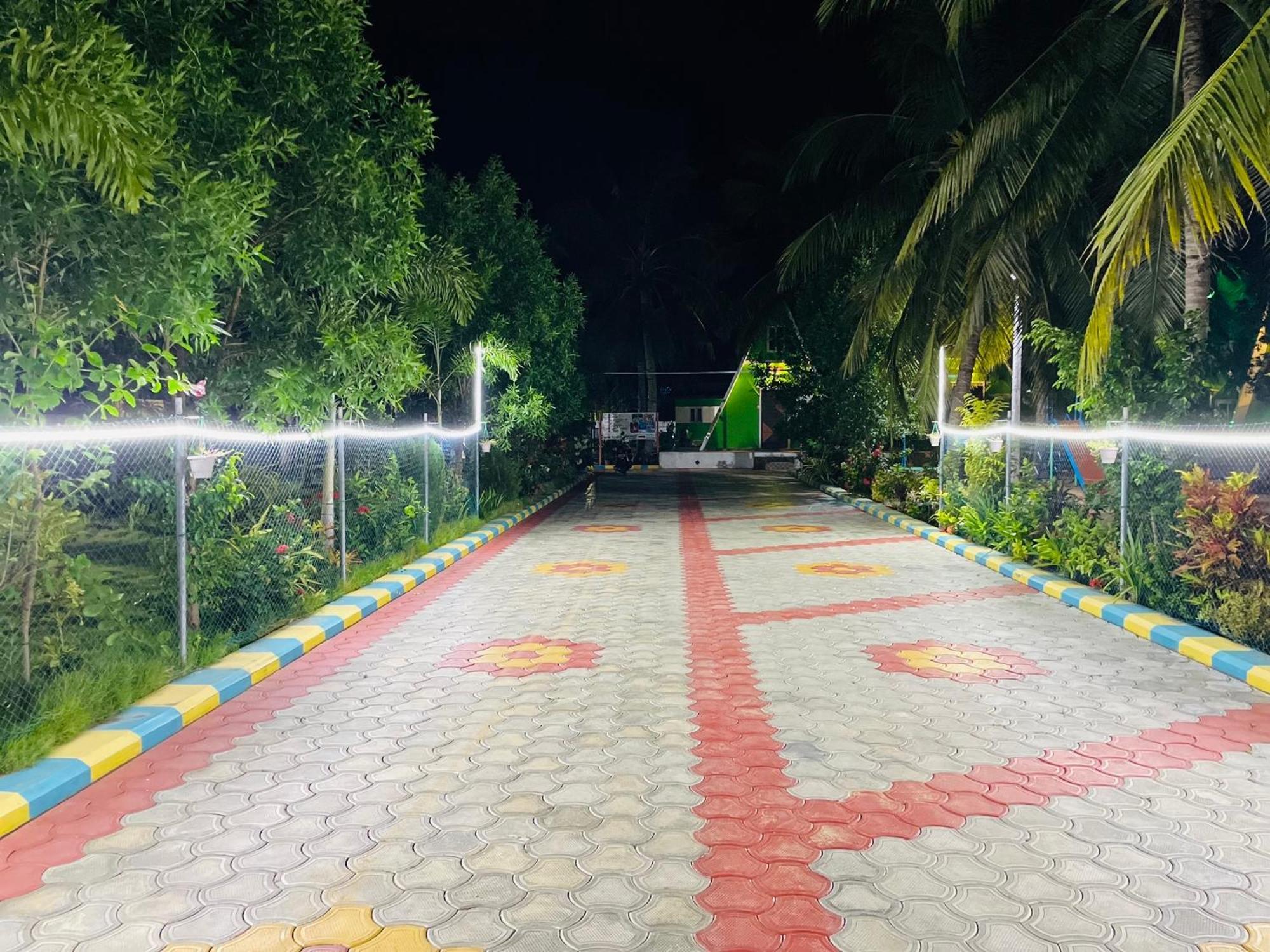 Greenleaf Resorts And Restaurant Rameshwaram Exterior photo